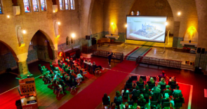 “Een goede kunstopdracht haalt de beladenheid weg”